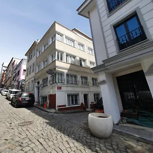 Efe Istambul